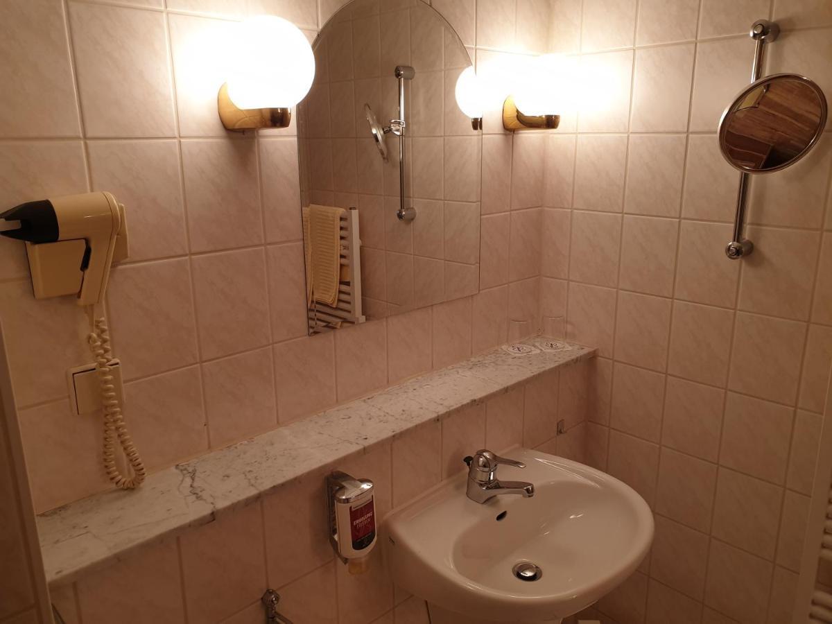 Hotel Weisser Schwan Erfurt Zewnętrze zdjęcie